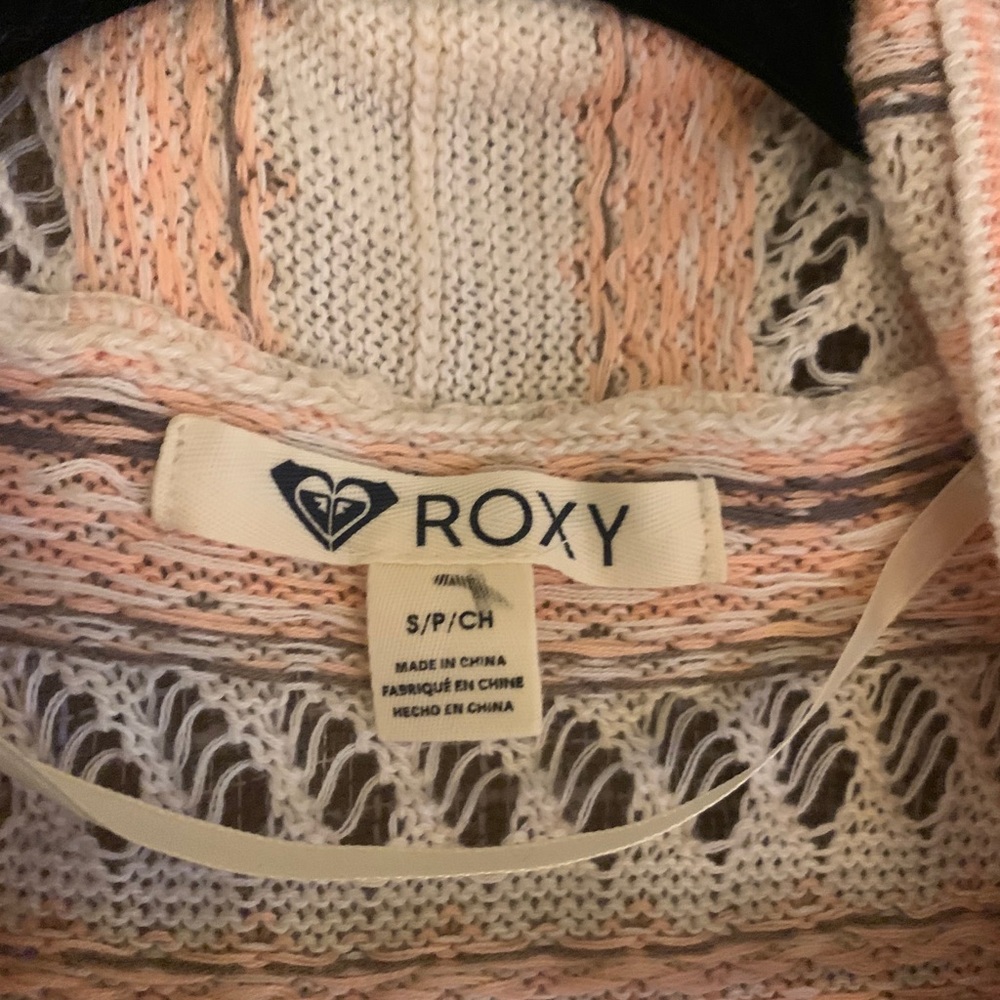 Cozy Roxy sweater - Picture 2 of 4